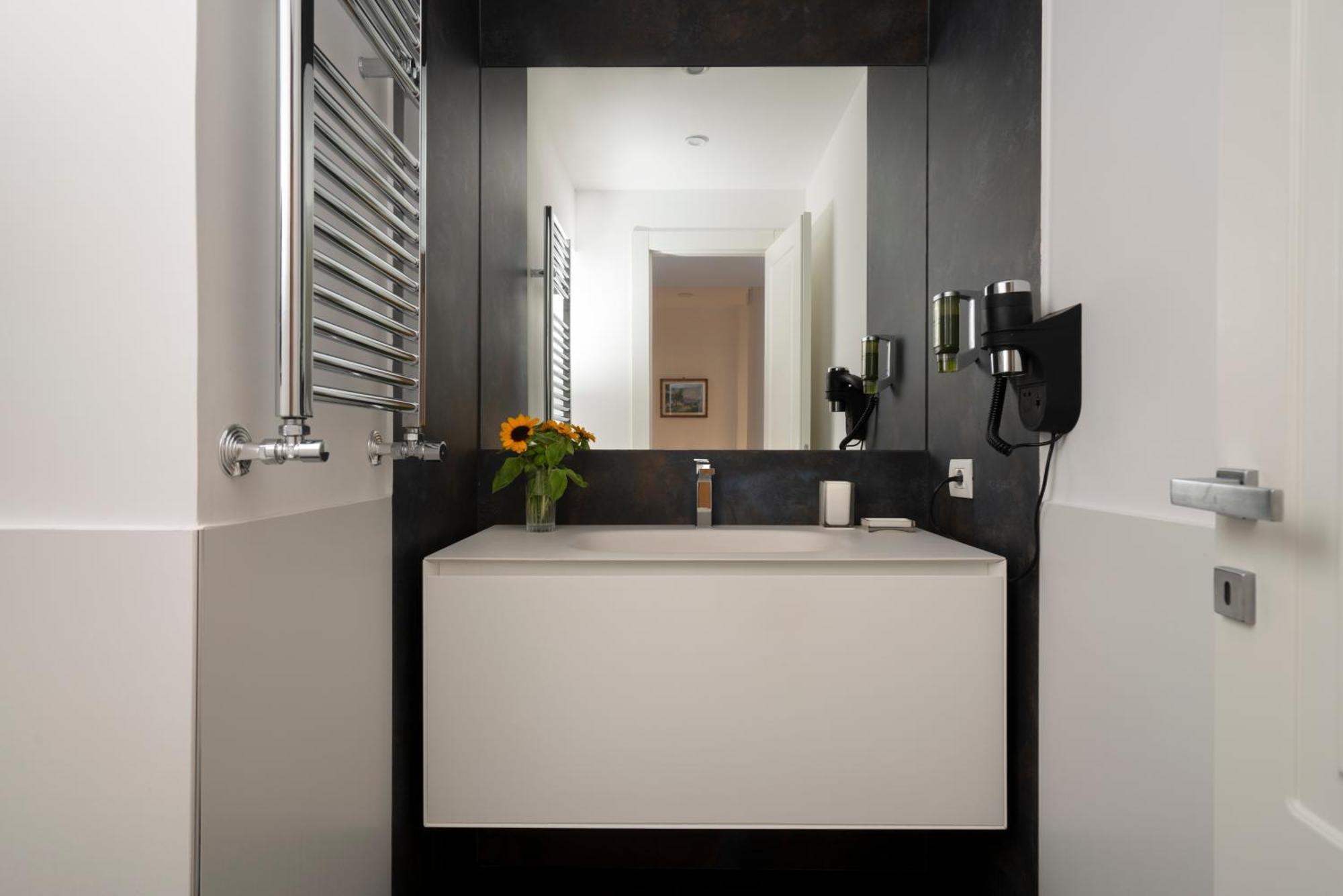 A.Ri.El Luxury Apartment Napoli Dış mekan fotoğraf